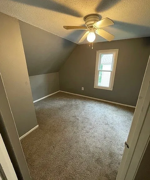 914 N Elm Ave — Photo 11