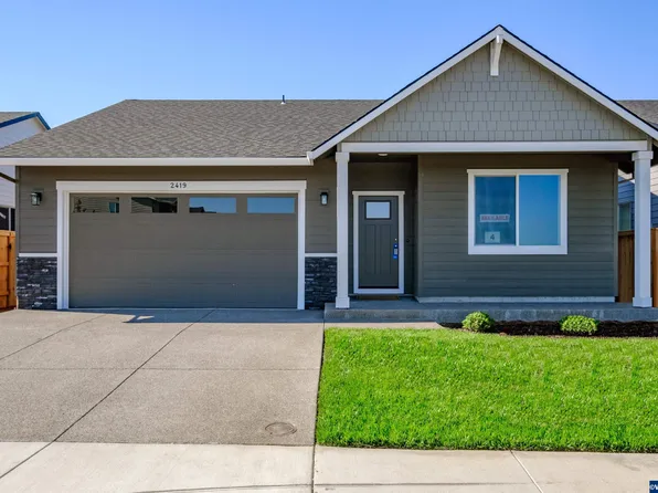 2419 W 10th Ave, Junction City, OR 97448