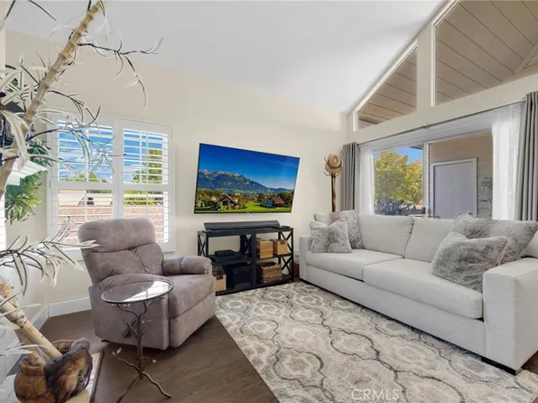 3680 S Bear St #16, Santa Ana, CA 92704