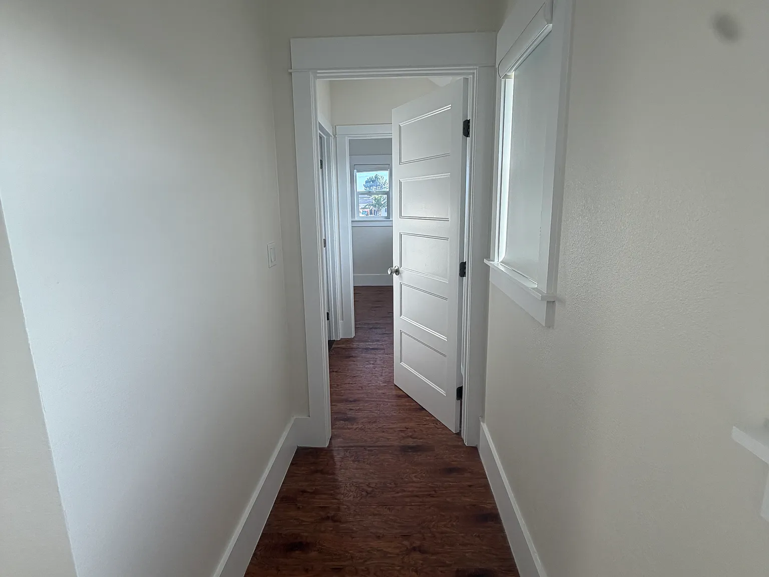 2 bed, 2.5 bath, 925 sqft, $3,500 — Photo 3