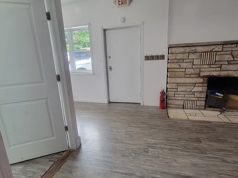 11 Washington Ave #1 — Photo 12