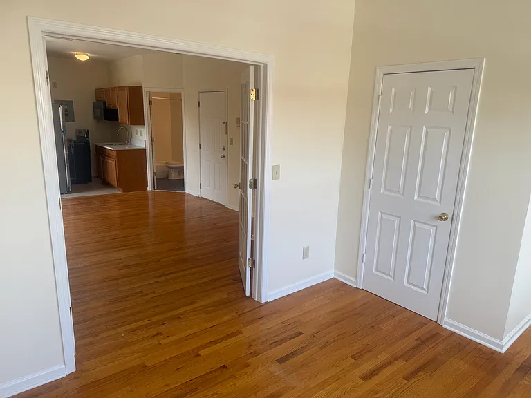 254 Bloomfield Ave #4 — Photo 4