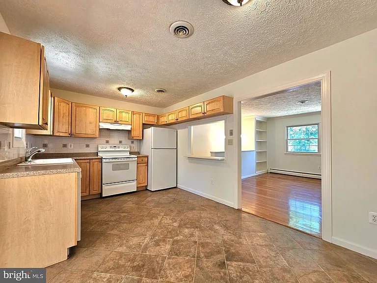 4123 Glendale Rd — Photo 14