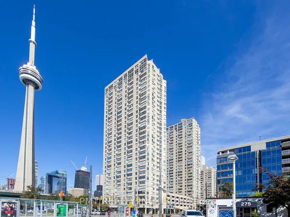 270 Queens Quay W, Toronto, ON