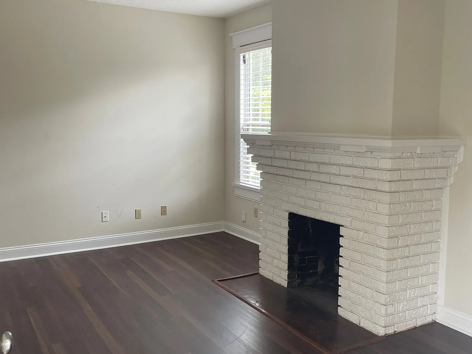 1 bed, 1000 sqft, $1,195 — Photo 3