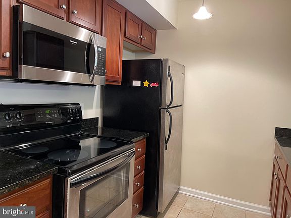 5th image of 1024 N Utah St APT 717