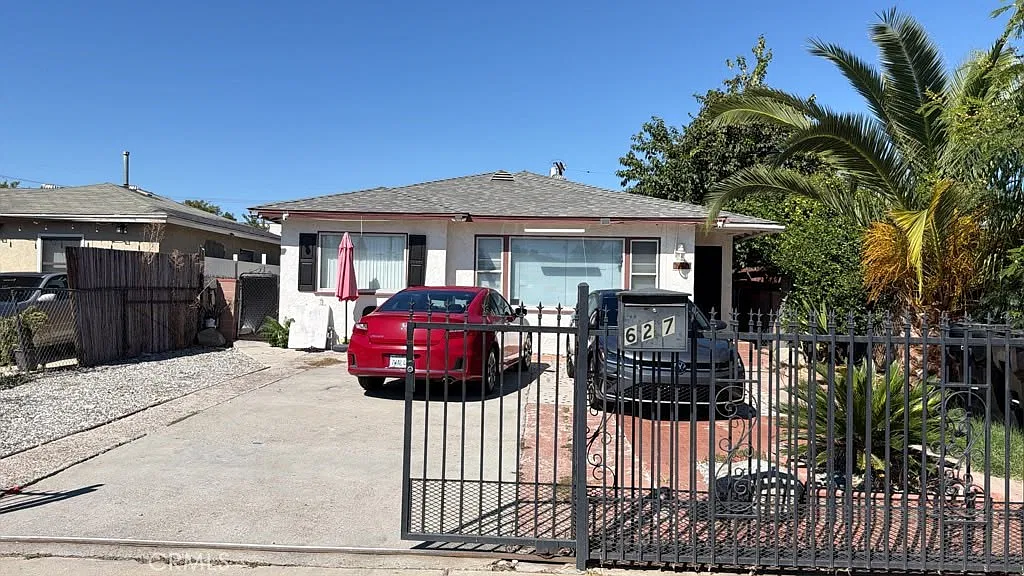 1 bed, 400 sqft, $1,500 — Photo 1