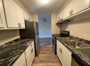 1120 Ann St APT 6, Madison, WI 53713