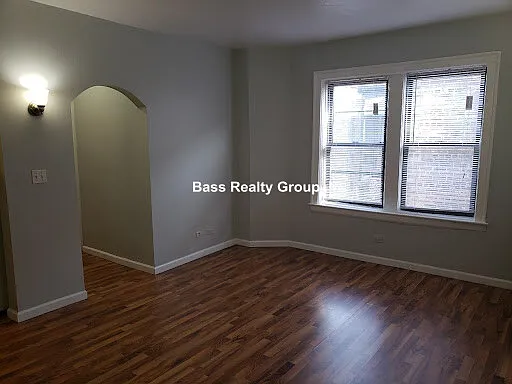 1718 W Estes Ave #303 — Photo 2