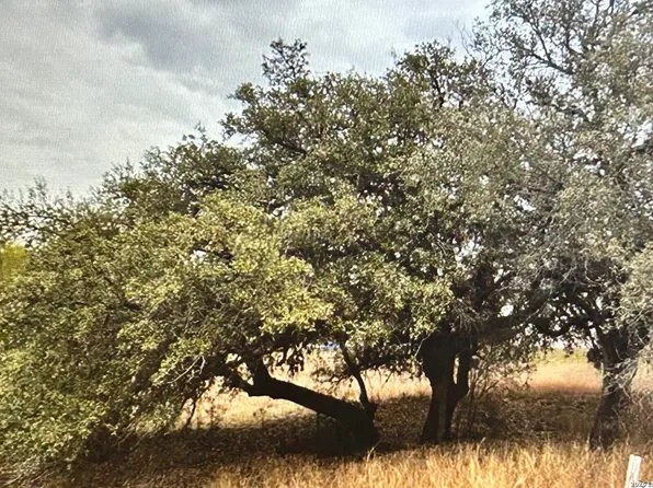 71 River Blf LOT 4, Castroville, TX 78009