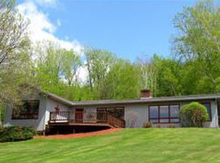 24 Bluff Ln, Saint Albans, VT 05478