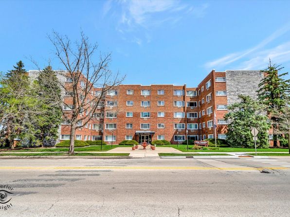 222 Madison St UNIT 302, Joliet, IL 60435