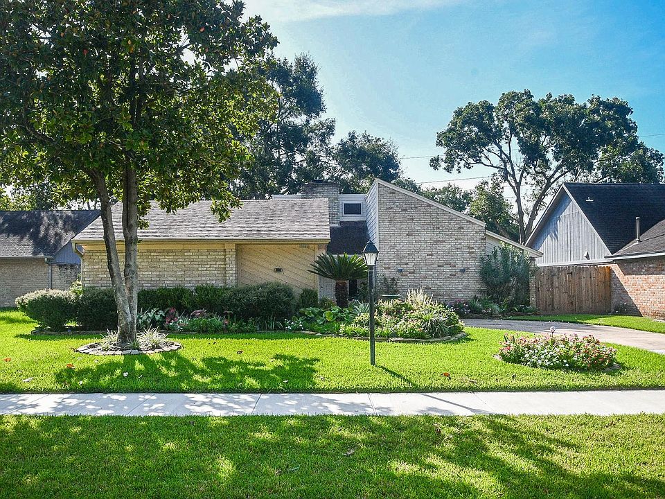 1st image of 22531 Indian Ridge Dr