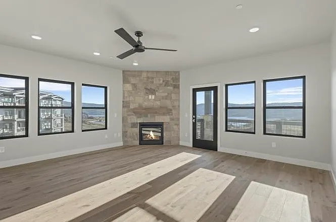 1124 W Vos Cir #201 — Photo 4