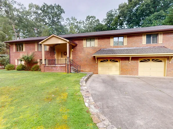 34 Hummingbird Ln, Beckley, WV 25801