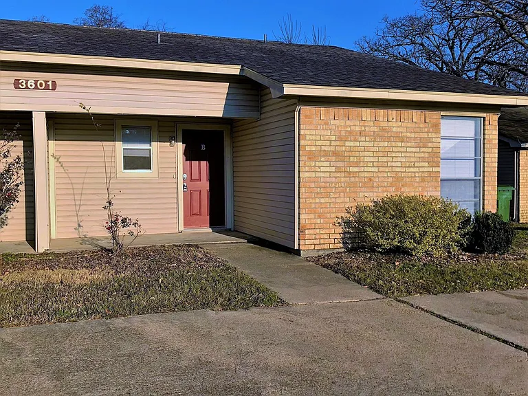3601CH — Photo 1