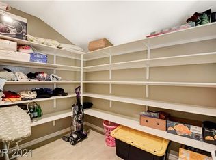 883 Bayberry Ridge St, Henderson, NV 89052