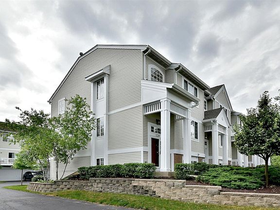 4th image of 129 Andover Dr