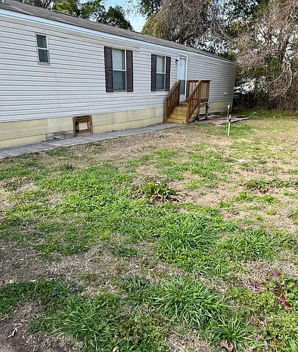11623 Adel Rd Photo 1