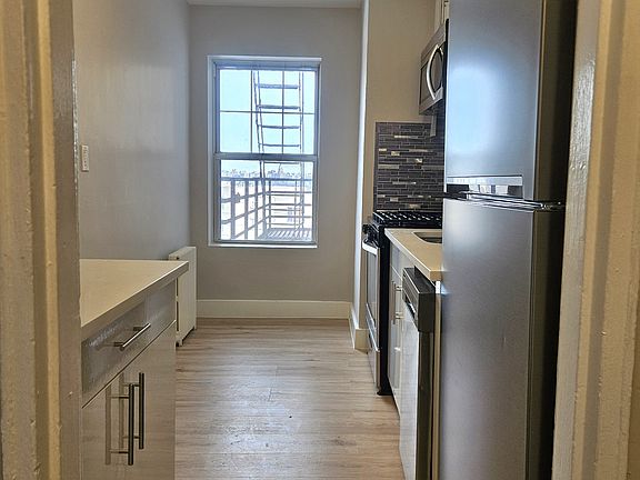 2nd image of 7200 John F Kennedy Blvd E #5G