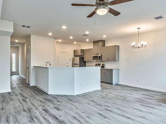 5th image of 4814 Centipede Rd #B