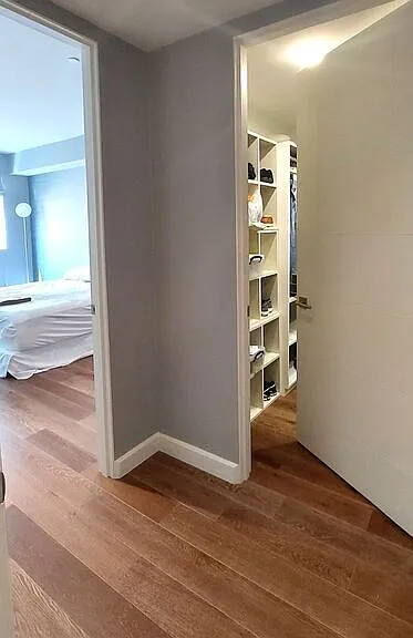 441 S Barrington Ave #303 — Photo 11