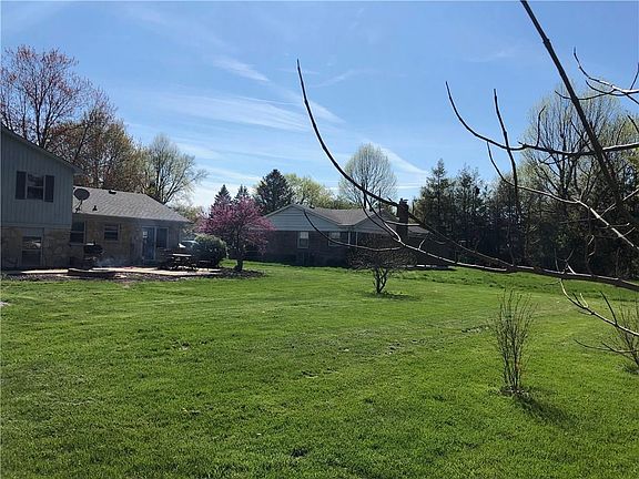 2nd image of 8346 Warrington Dr