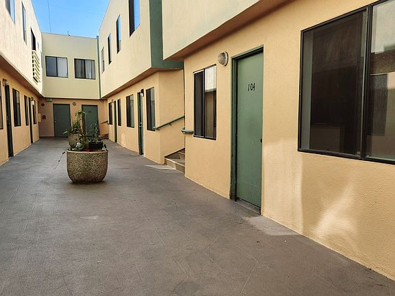 2nd image of 1631 W 219th St APT 104