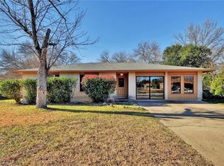 1404 W Mesa Park Dr, Round Rock, TX 78664