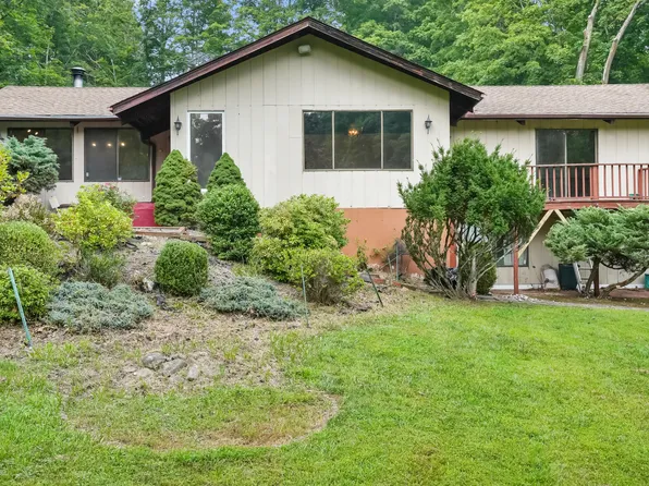 13 Fir Drive, Danbury, CT 06811