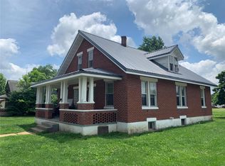 302 E Franklin Ave, Owensville, MO 65066