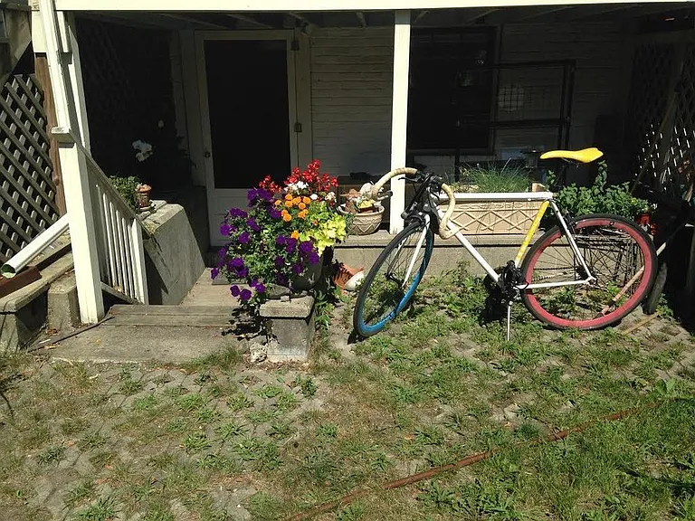 12 Maple Ave — Photo 9