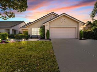 924 Riverview Dr, Redlands, CA 92374