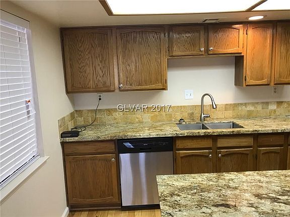 3rd image of 4121 Gannet Cir Unit 411