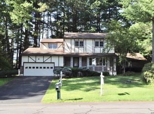 1105 Serafini Dr, Schenectady, NY 12303