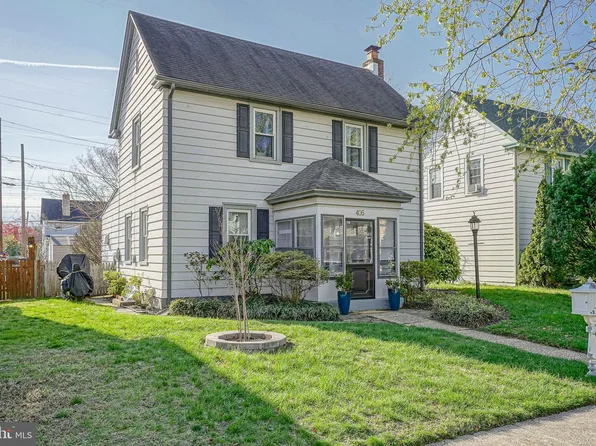 406 Chestnut St, Brooklawn, NJ 08030