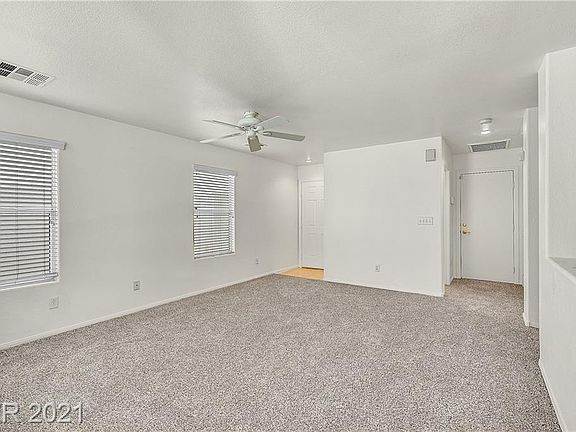 5th image of 9527 Grand Fir Ct