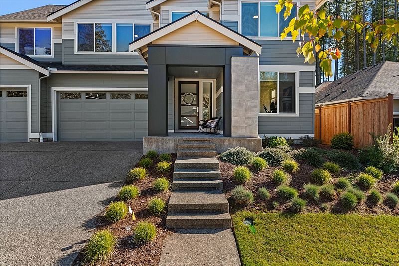 3rd image of 4846 Amherst Way SW