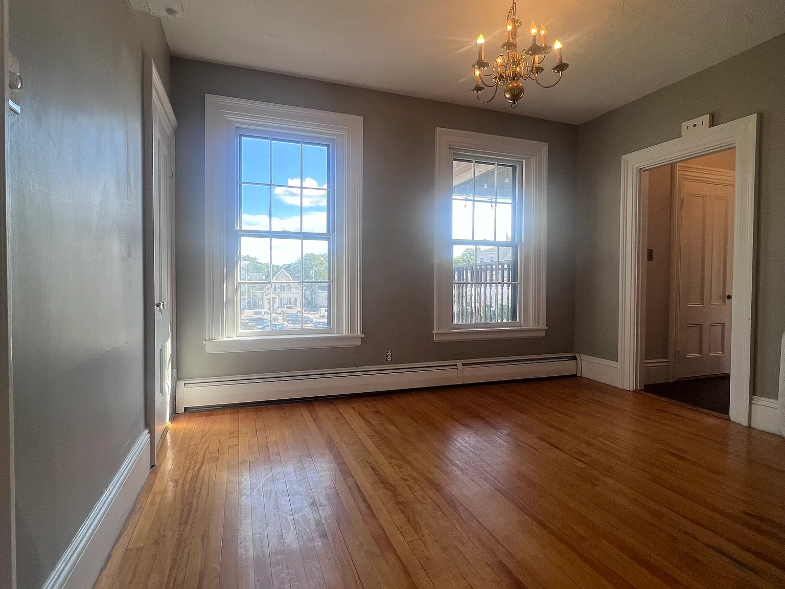 3 bed, 2000 sqft, $2,895 — Photo 4