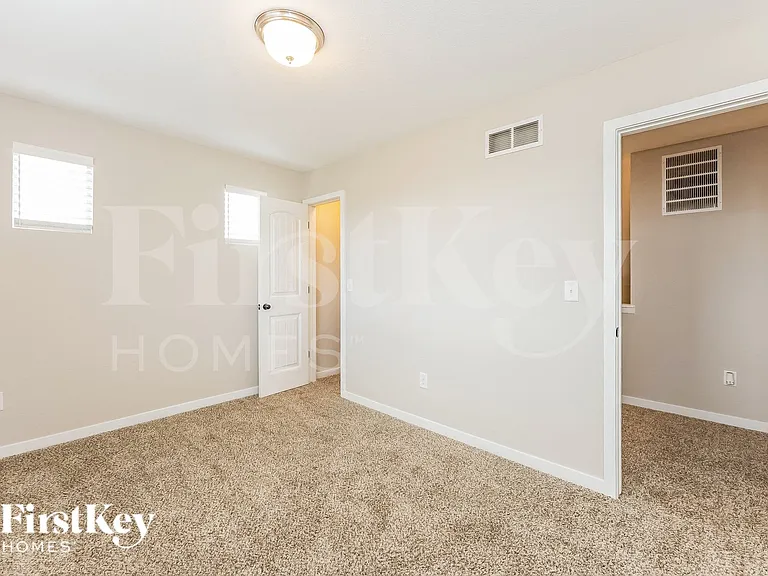 6721 Shadow Star Dr — Photo 13
