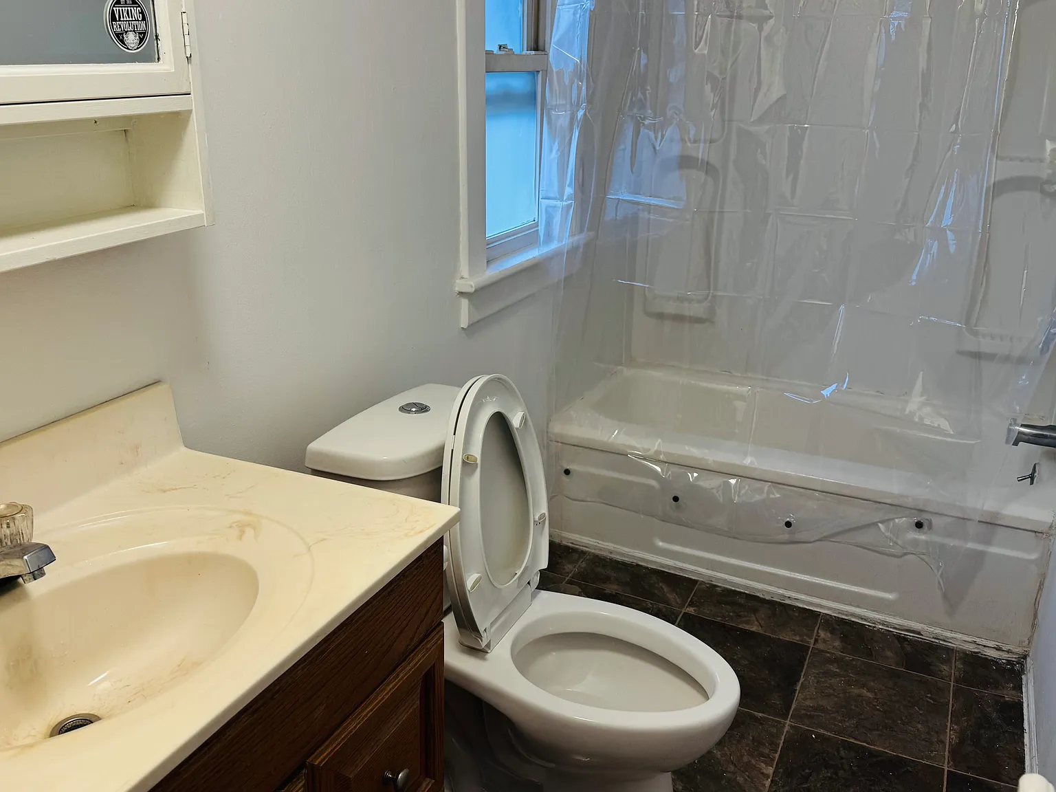 2 bed, 750 sqft, $900 — Photo 4