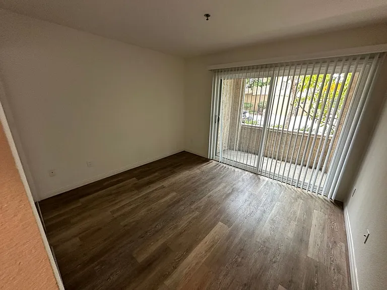 Hillcrest Summit Apartments — Photo 18