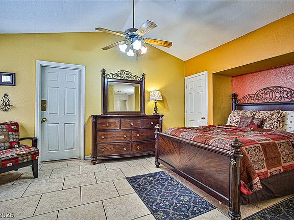 5th image of 2769 Laguna Shores Ln