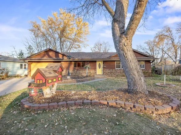 5230 Pennsylvania Ave N, New Hope, MN 55428