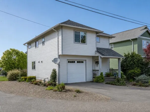 267 SE Tide Ave, Lincoln City, OR 97367