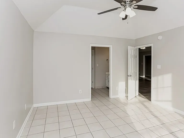 2729 Fletcher Crest Cv — Photo 9