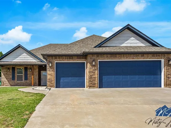 14 Misty Morning Ln, Elgin, OK 73538