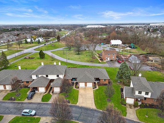2nd image of 3172 Parkview Cir