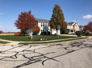 1064 King Maple Dr, Greenfield, IN