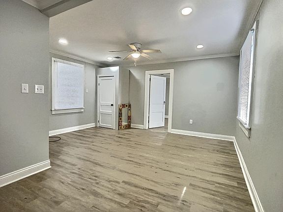 5th image of 516 Cypress St